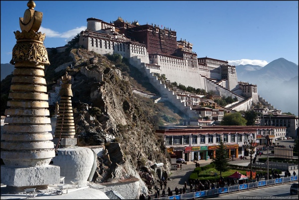 Лхаса - город Богов. Резиденция Далай Ламы. Китай.