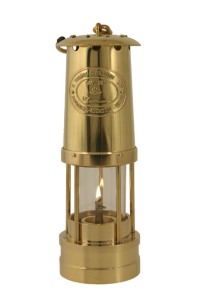 Керосиновая лампа Дэви Miner´s 260мм Капсула Благодатного и Олимпийского огня ART 5400 Davy Miner´s lamp, flat burner, 260 mm