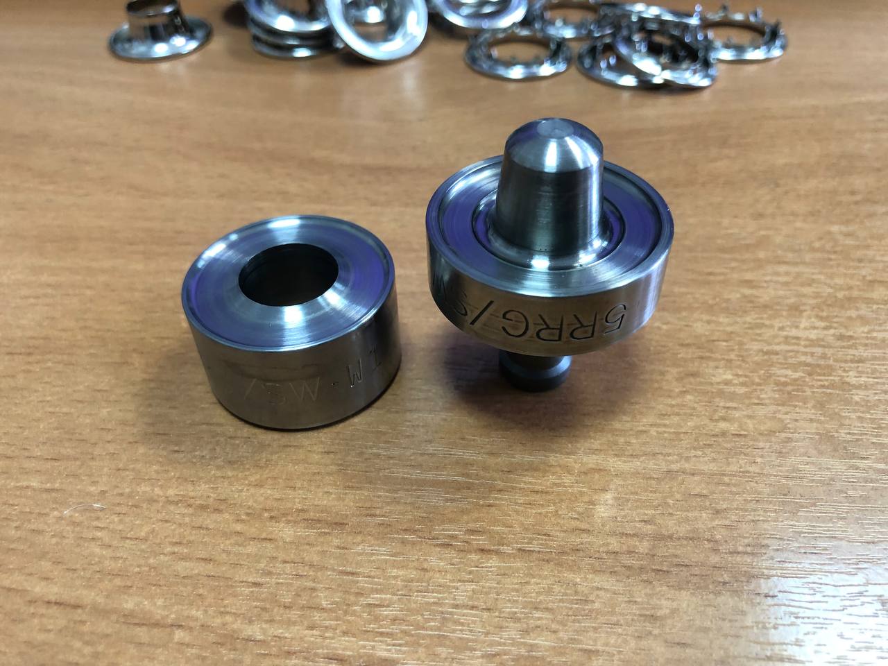 Профессиональные зубастые люверсы STIMPSON